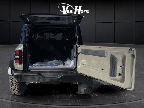 New 2025 Ford Bronco Raptor image 17