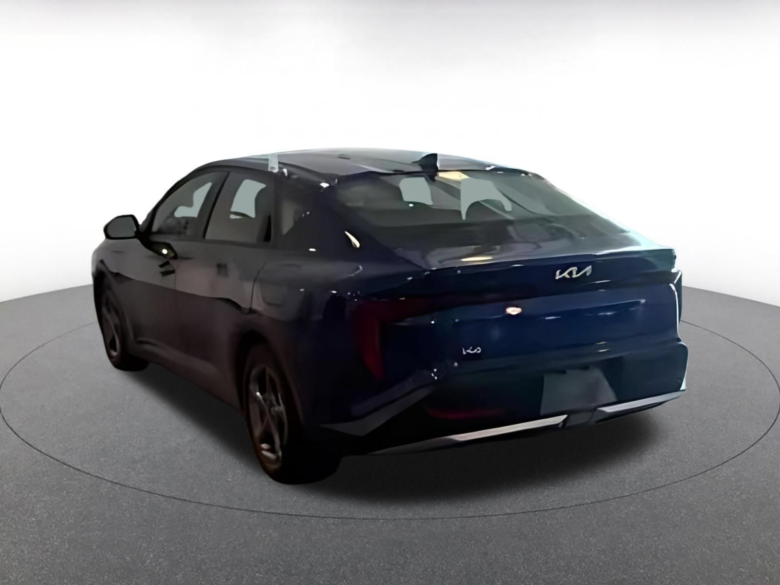 Used 2025 Kia K4 FWD image 14