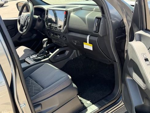 New 2026 Nissan Frontier SV w/ SV Convenience Package AWD/4WD image 24