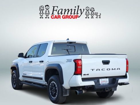 Used 2024 Toyota Tacoma TRD Off-Road w/ TRD Off Road Premium Package AWD/4WD image 3