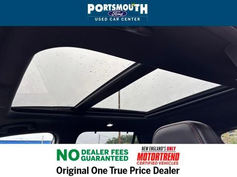 Used 2025 Honda Pilot TrailSport image 10