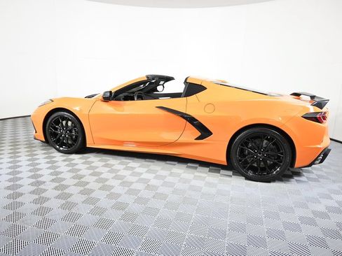 Used 2024 Chevrolet Corvette Stingray Preferred Cpe w/ Z51 Performance Package RWD image 3