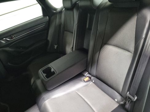 Used 2022 Honda Accord Sport image 12