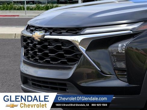 New 2026 Chevrolet Trax LT w/ Driver Confidence Package FWD image 13