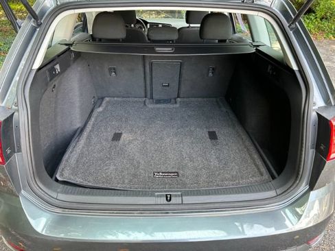 Used 2018 Volkswagen Golf S FWD image 29