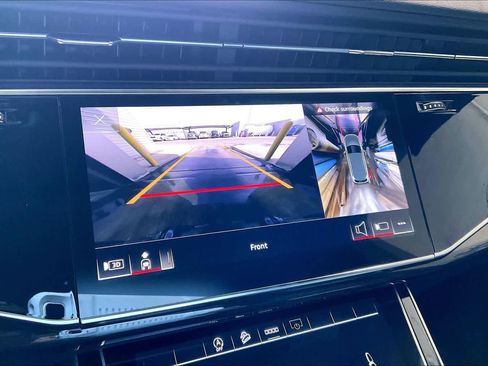 Used 2025 Audi Q7 Premium Plus image 26