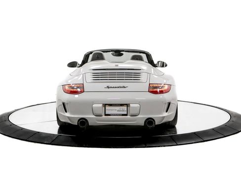 Used 2011 Porsche 911 Cabriolet RWD image 6
