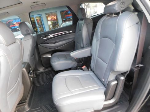 Used 2018 Buick Enclave Premium w/ Experience Buick Package image 28