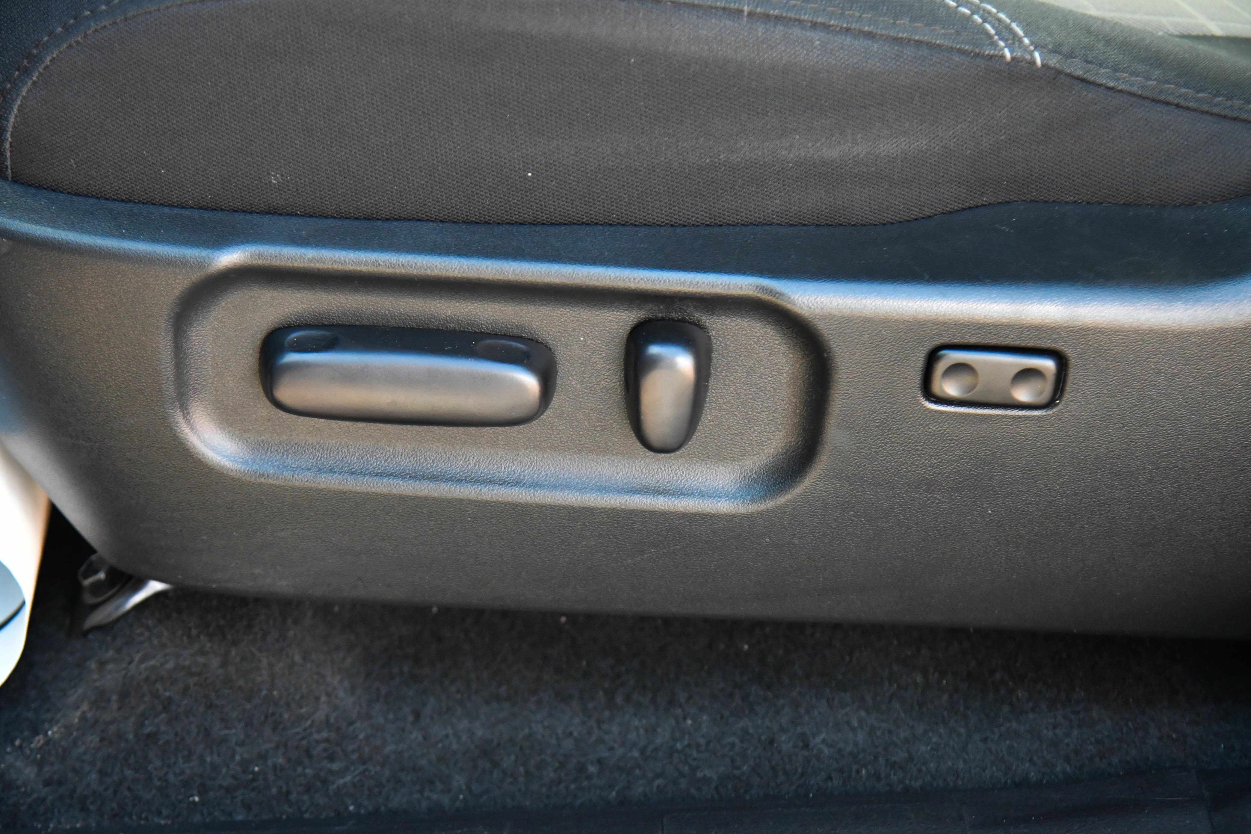 Used 2023 Toyota Tacoma TRD Off-Road RWD image 17