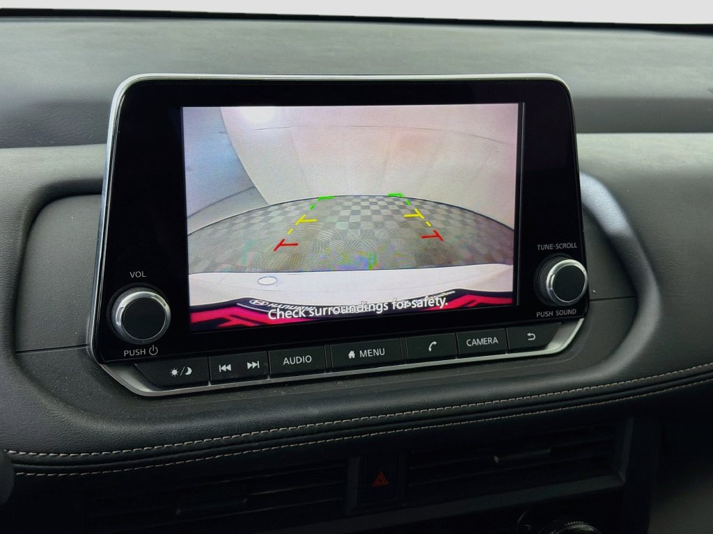 Used 2024 Nissan Rogue S FWD image 18