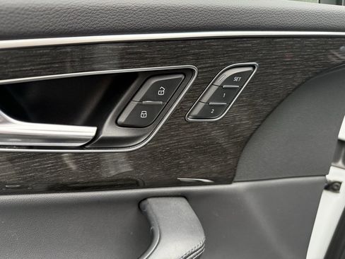 Used 2021 Audi Q7 3.0T Premium Plus w/ Executive Package image 19