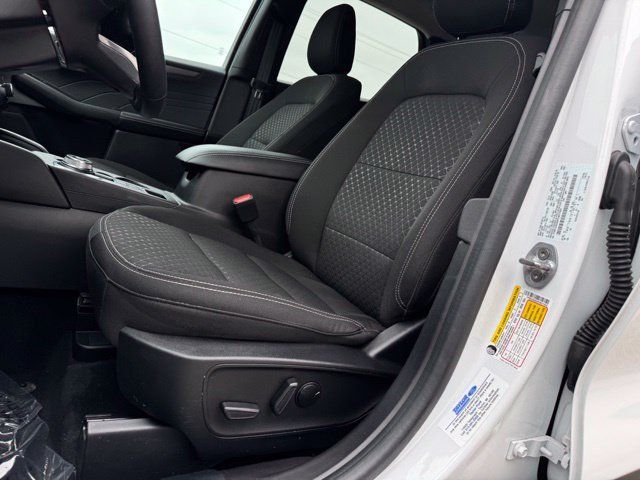 Certified 2023 Ford Escape Active w/ Tech Pack #2 AWD/4WD image 6