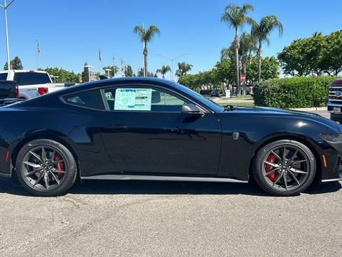 New 2026 Ford Mustang Dark Horse image 2