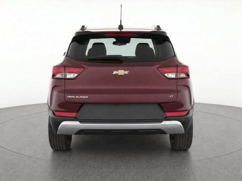 Used 2023 Chevrolet TrailBlazer LT w/ Convenience Package FWD image 7