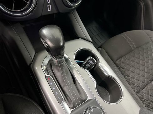 Used 2019 Chevrolet Blazer LT image 17