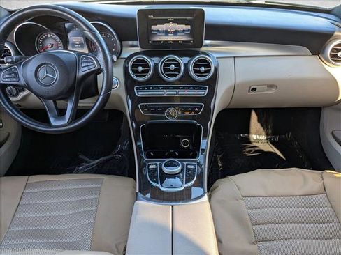 Used 2018 Mercedes-Benz C 300 4MATIC Sedan image 19