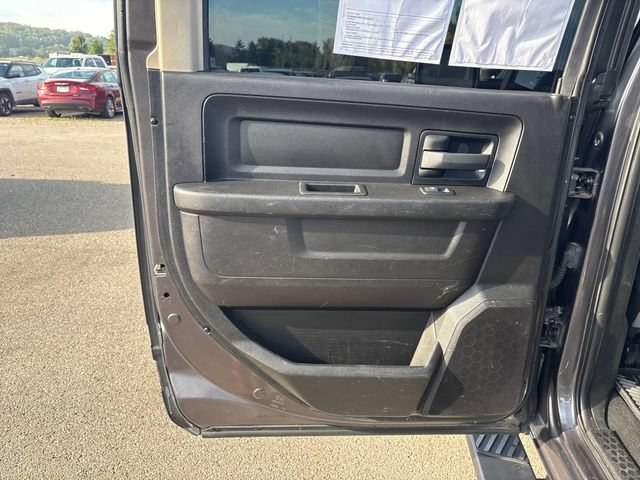 Used 2019 RAM 1500 Express w/ Express Value Package AWD/4WD image 17