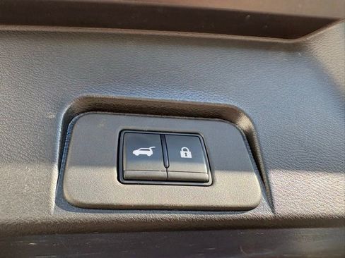 Used 2023 Nissan Rogue SL AWD/4WD image 35