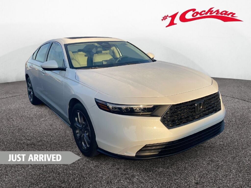 Used 2024 Honda Accord EX image 1