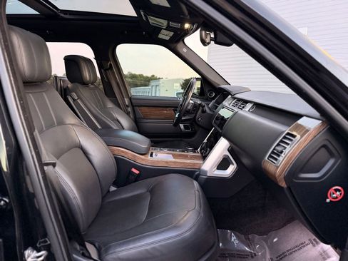 Used 2018 Land Rover Range Rover Supercharged AWD/4WD image 37