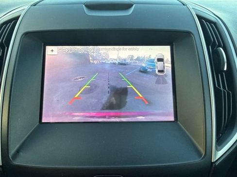 Used 2019 Ford Edge SEL w/ Equipment Group 201A AWD/4WD image 14