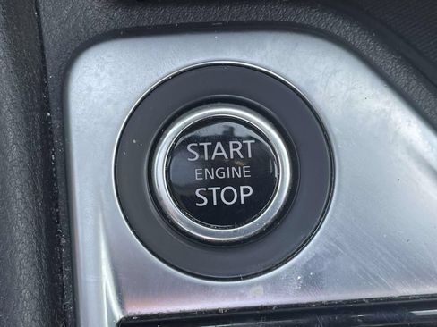 Used 2025 Nissan Sentra SV FWD image 29