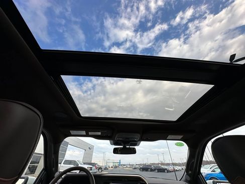 New 2025 Ford F150 King Ranch w/ FX4 Off-Road Package image 8