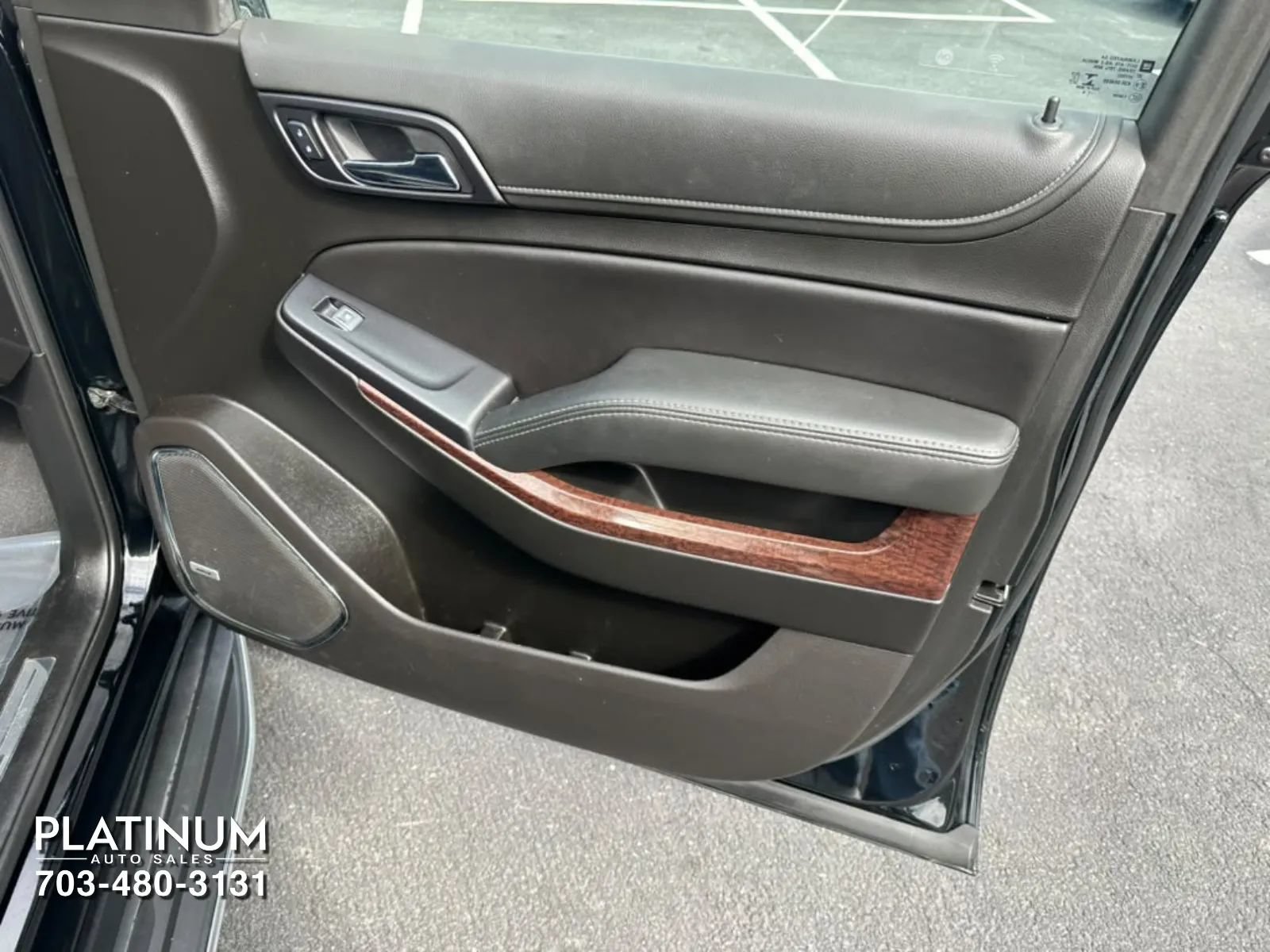Used 2019 GMC Yukon XL SLT w/ HD Trailering Package AWD/4WD image 15