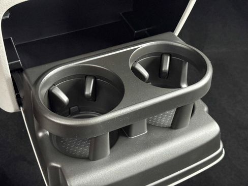 New 2025 Volkswagen ID. Buzz Pro S Plus image 25