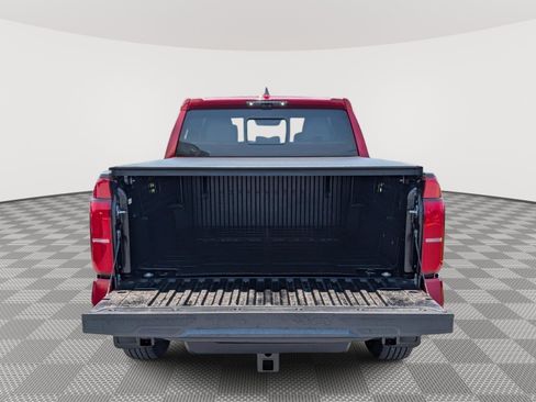 Used 2025 Toyota Tacoma Limited AWD/4WD image 15