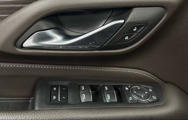 Used 2024 GMC Yukon Denali w/ Denali Reserve Package AWD/4WD image 27