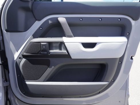 New 2026 Land Rover Defender 110 X AWD/4WD image 21
