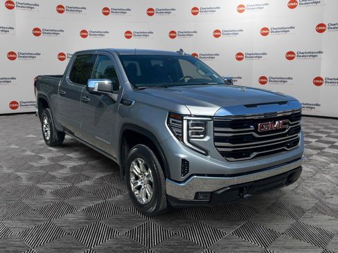 Used 2025 GMC Sierra 1500 SLT AWD/4WD image 7