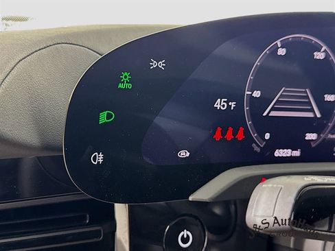 Used 2022 Porsche Taycan 4 Cross Turismo w/ Premium Package image 10