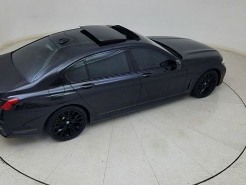 Used 2022 BMW 750i xDrive w/ Executive Package AWD/4WD image 82
