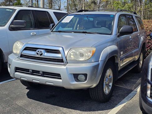 Used 2006 Toyota 4Runner SR5 image 3