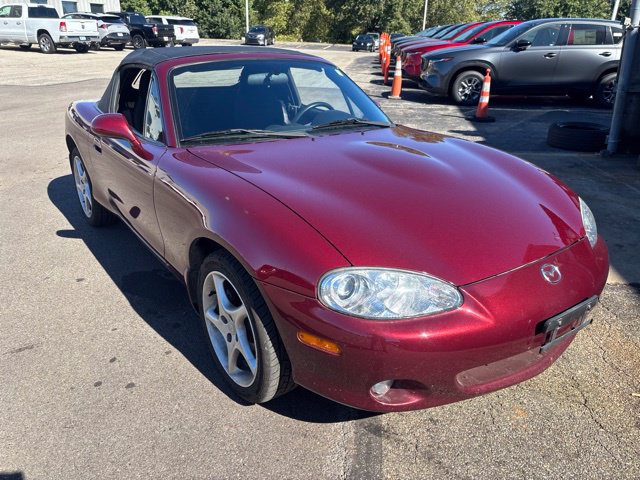 Used 2003 MAZDA MX-5 Miata RWD image 11