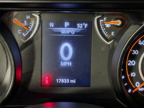 Used 2024 Jeep Wrangler Unlimited Sport AWD/4WD image 13