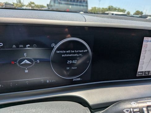 Certified 2025 Kia Seltos EX FWD image 35