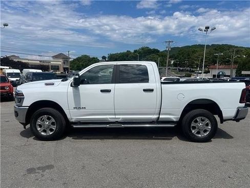 Used 2026 RAM 2500 Big Horn AWD/4WD image 20