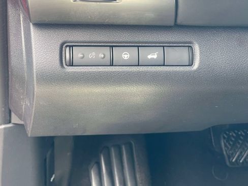 Used 2023 Nissan Pathfinder SL w/ Lighting Package (N92) AWD/4WD image 22