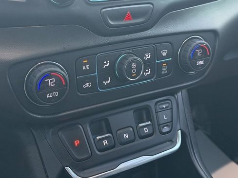 Used 2020 GMC Terrain SLT w/ Preferred Package image 52