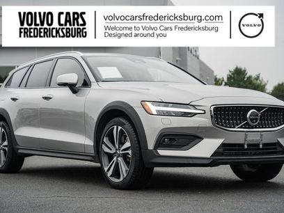 Used 2025 Volvo V60 B5 Cross Country Plus