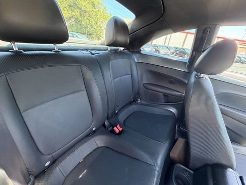 Used 2014 Volkswagen Beetle TDI FWD image 36