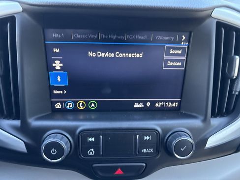 Used 2020 GMC Terrain SLT w/ Preferred Package image 17