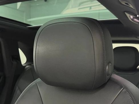 Used 2022 Porsche Cayenne AWD/4WD image 35