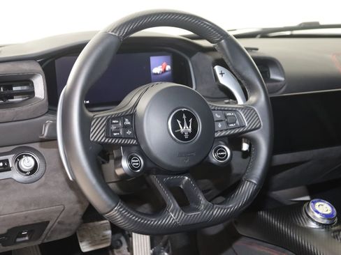 Used 2022 Maserati MC20 Coupe image 9