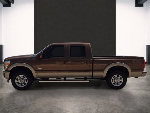 Used 2012 Ford F250 King Ranch w/ King Ranch w/Chrome Pkg AWD/4WD image 2
