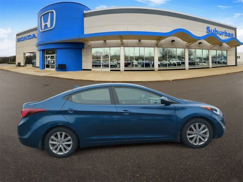 Used 2015 Hyundai Elantra SE w/ Option Group 02 image 9