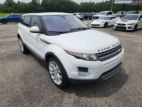 Used 2015 Land Rover Range Rover Evoque Pure Plus AWD/4WD image 2